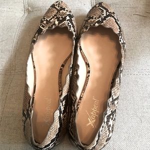 Snakeskin print flats!
